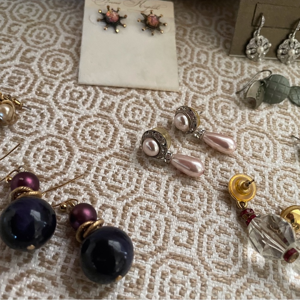 Earrings - Picture 3 of 13
